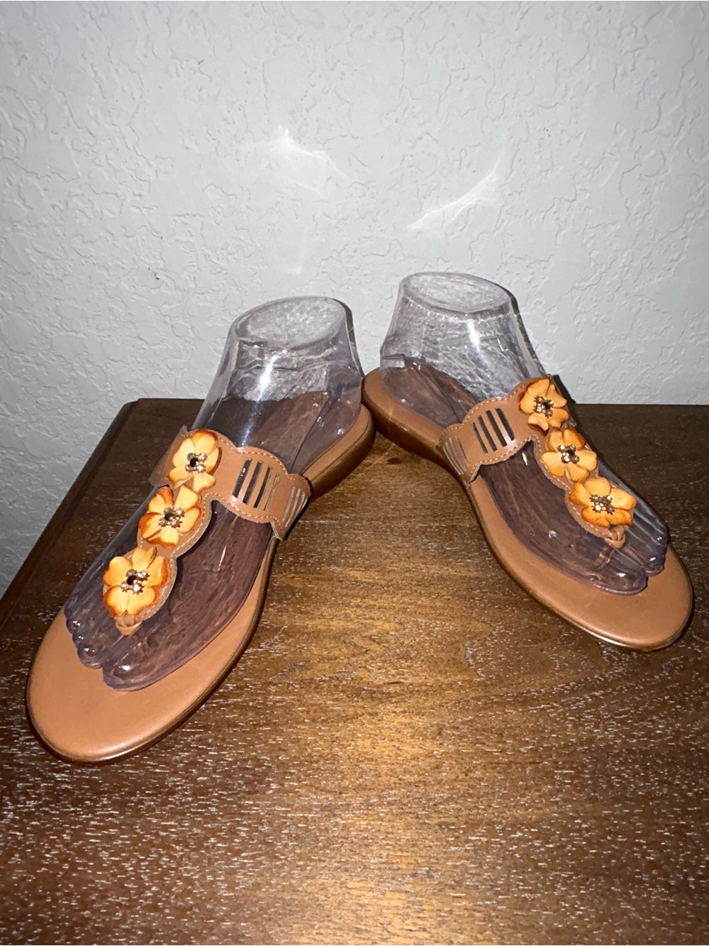 Italian Shoemakers Slip On Thong Triple Flower Sandal Shoes
